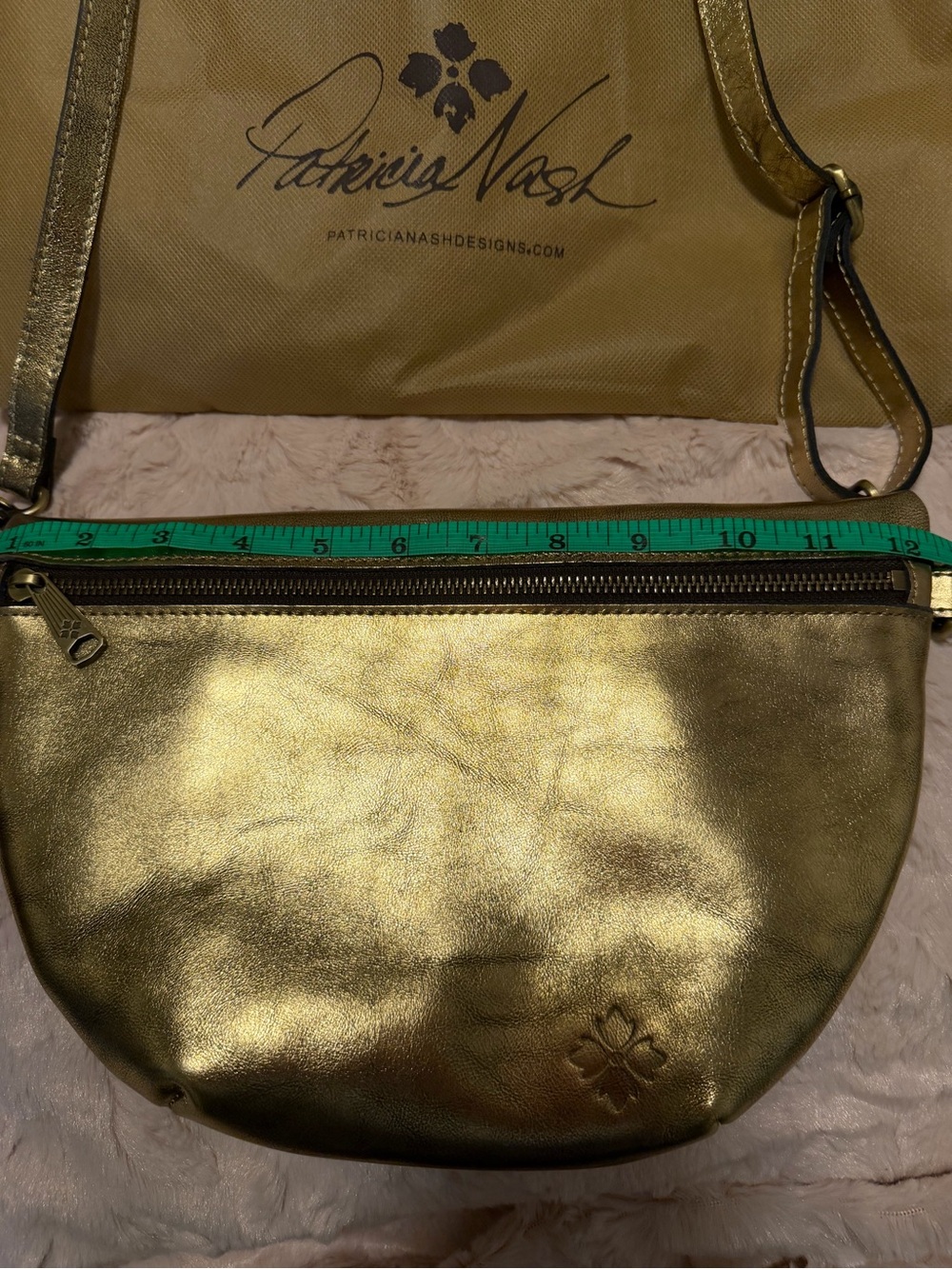 Patricia Nash Metallic Gold Crossbody/Belt Bag - Picture 4 of 7